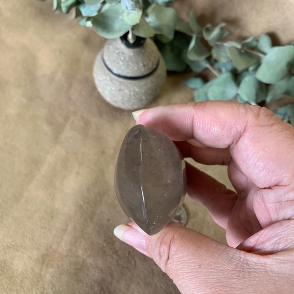 High Grade Yellow Purple Fluorite Palm Stone - Picture 4 of 5